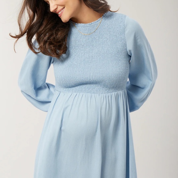 INGRID & ISABEL Meadow Chambray Maternity Dress - Picture 4 of 11